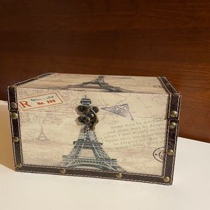 Cute Paris storage box